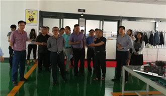 我院課題組赴漣源市開展《婁底資源型城市轉(zhuǎn)型升級，深化供給側(cè)結(jié)構(gòu)性改革》